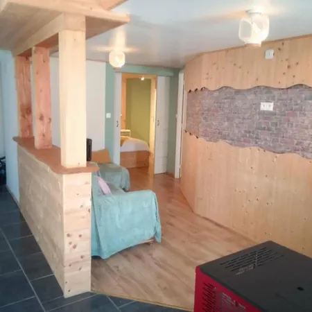 L'atelier Des Couleurs アパート