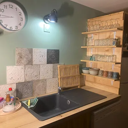 L'atelier Des Couleurs アパート